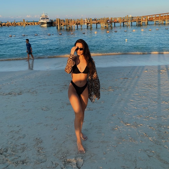 Anthropologie cloth & stone leopard button down - Picture 3 of 7